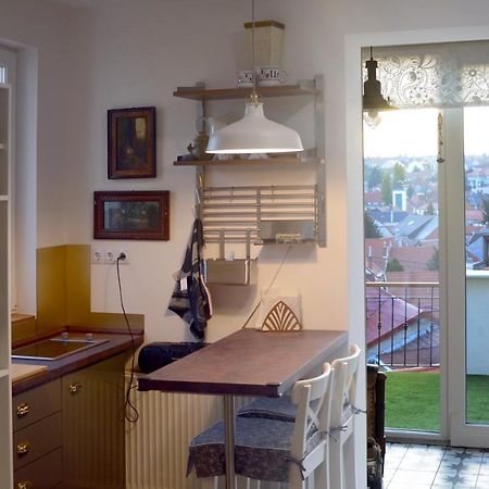 Filia Apartman Егер Екстериор снимка