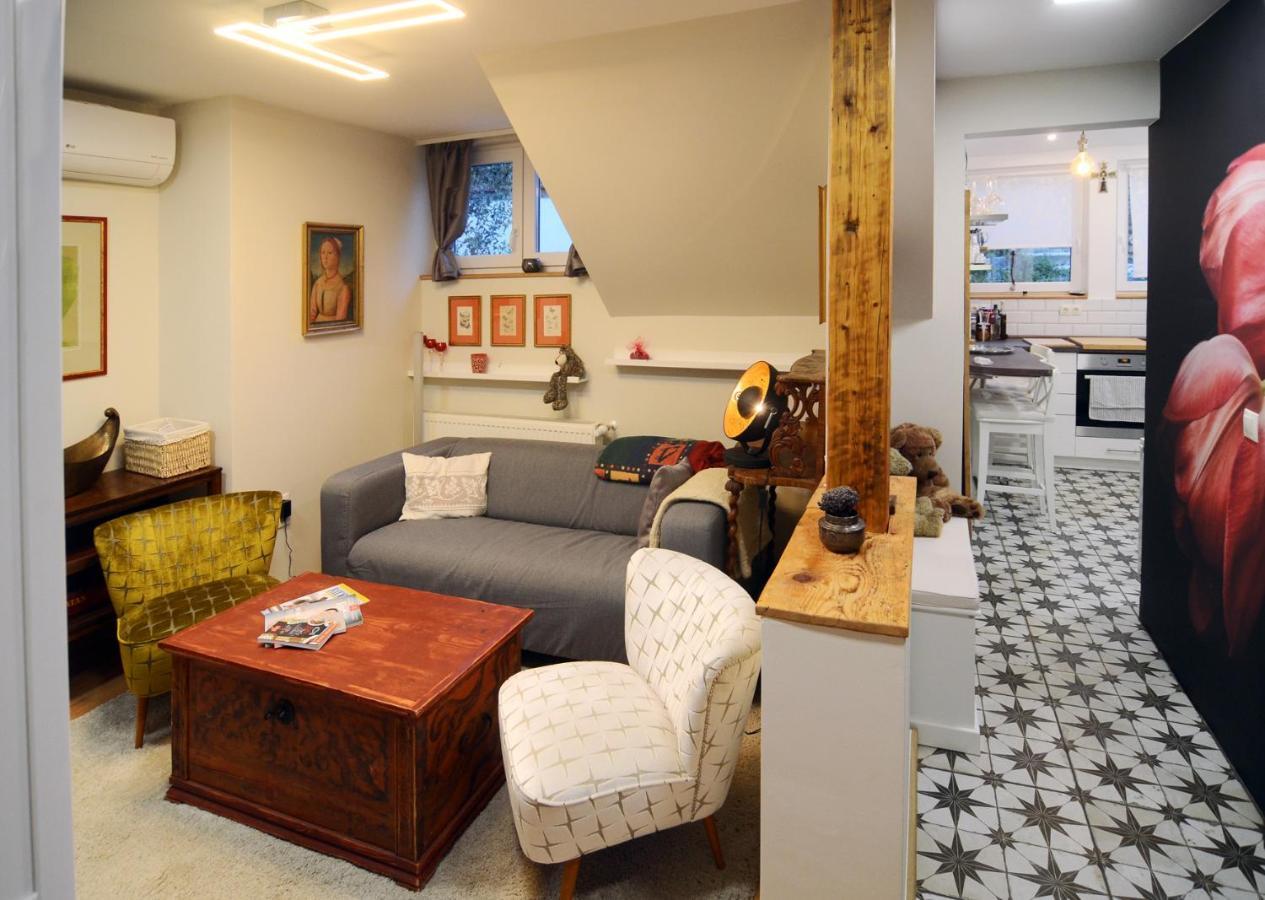 Filia Apartman Егер Екстериор снимка
