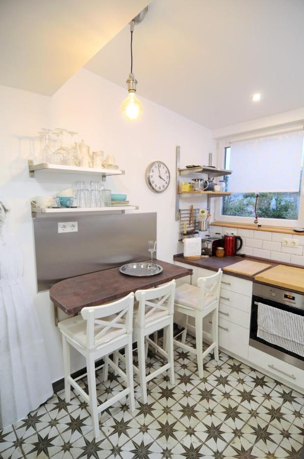 Filia Apartman Егер Екстериор снимка